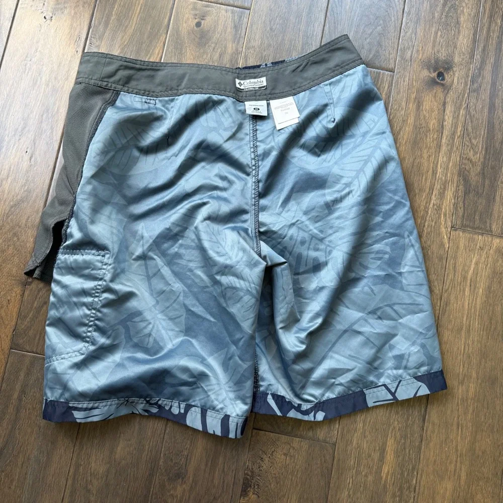 Columbia Board‎ Shorts Mens 34 Blue Excellent Tropical Leaf Print Omni-Shade